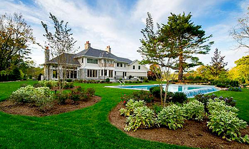 Hidden Pond at Old Westbury exterior