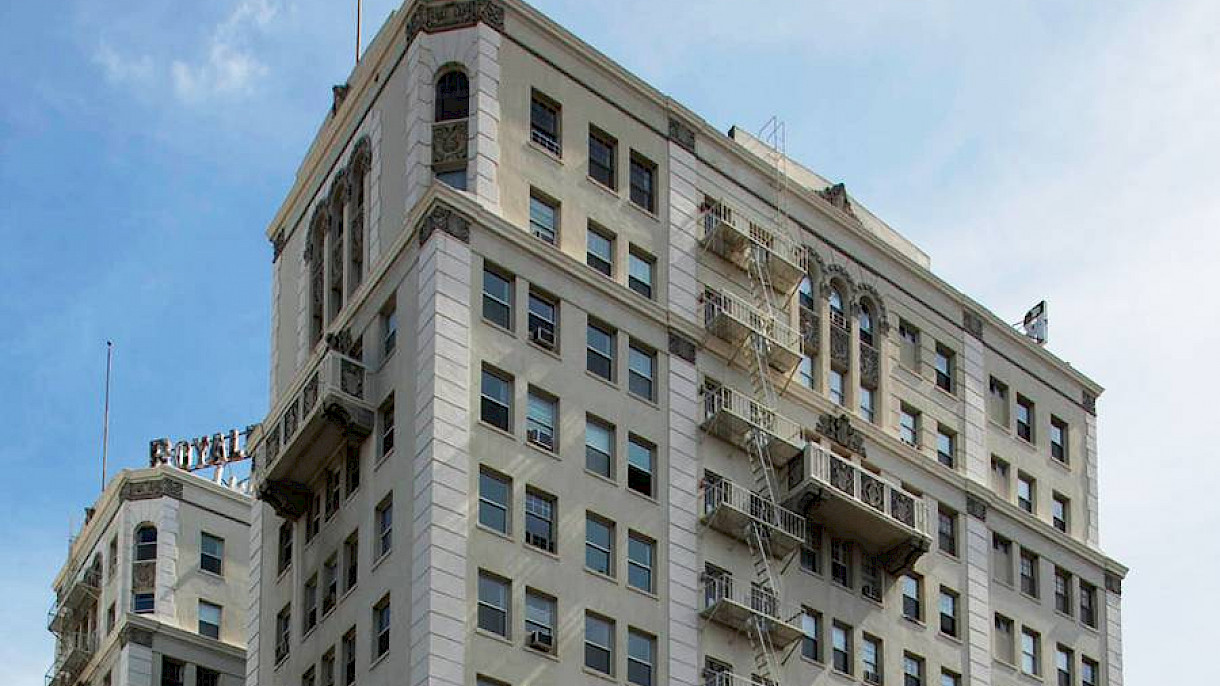 Historic Wilshire Royale Apartments to be Renovated by New Owner