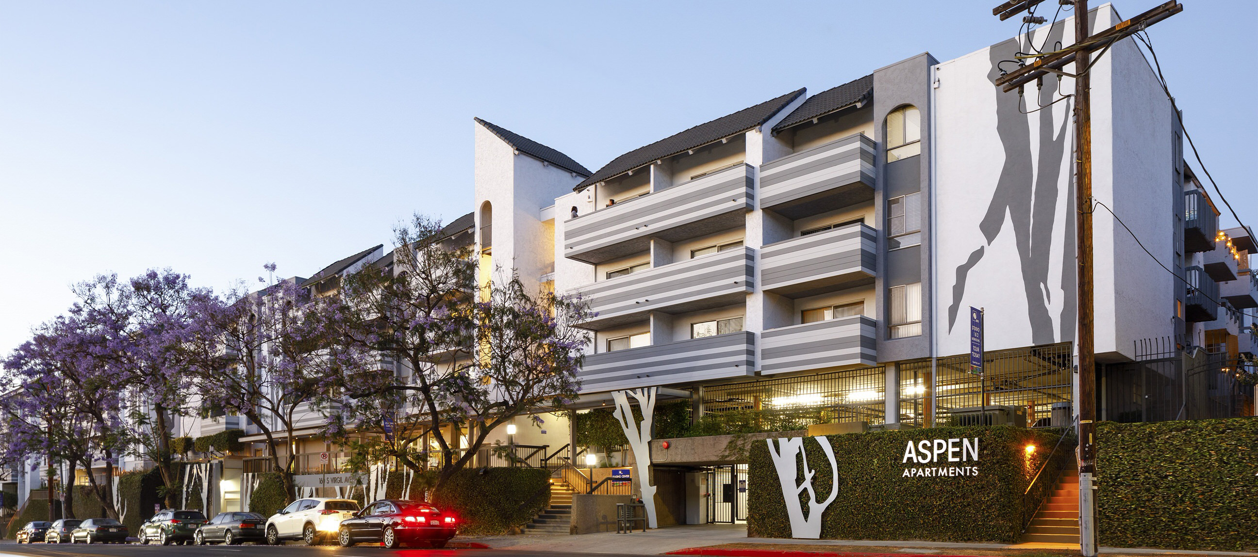 Exterior photo of Aspen Apartments in Los Angeles, CA