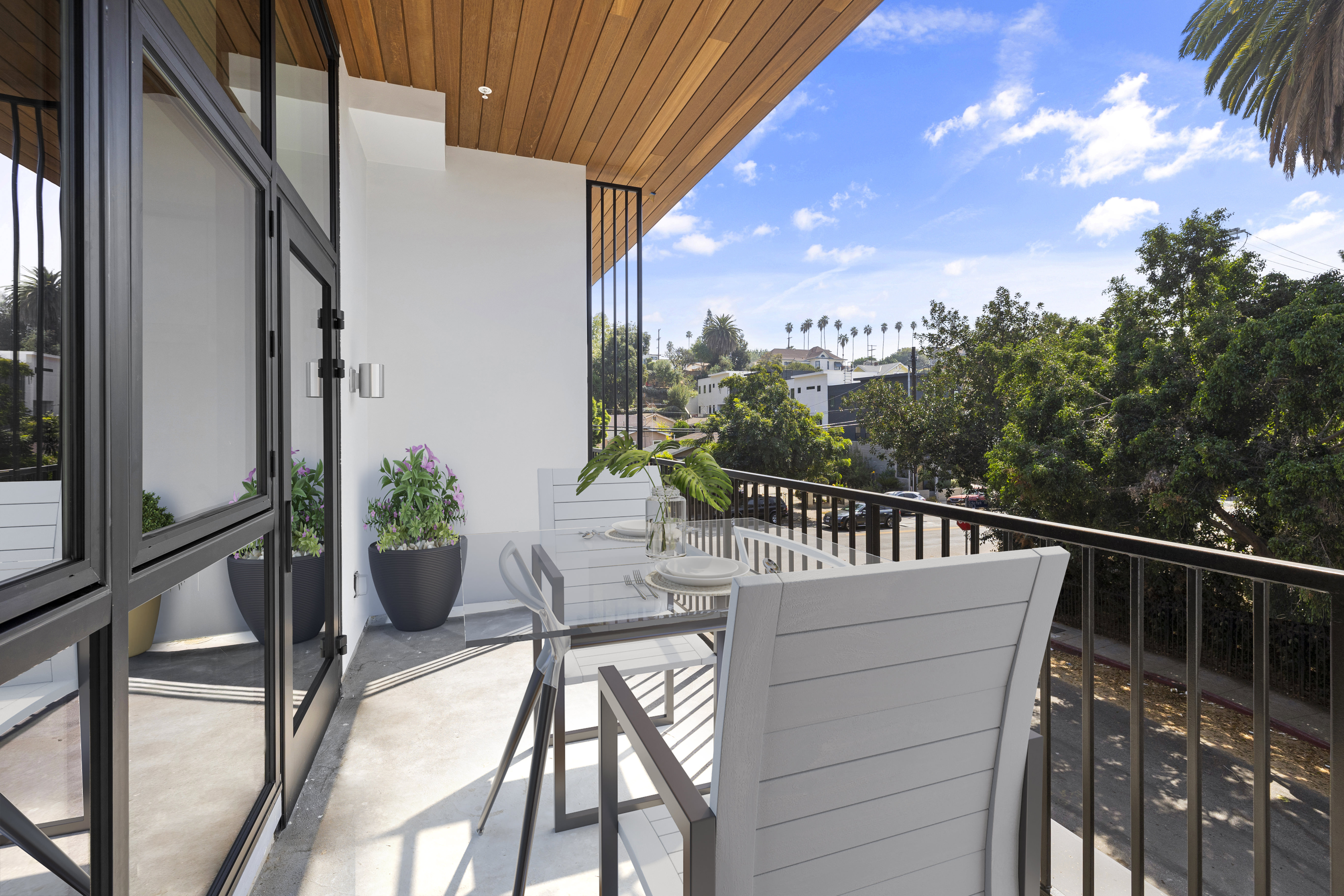 Edendale Crossing private balcony