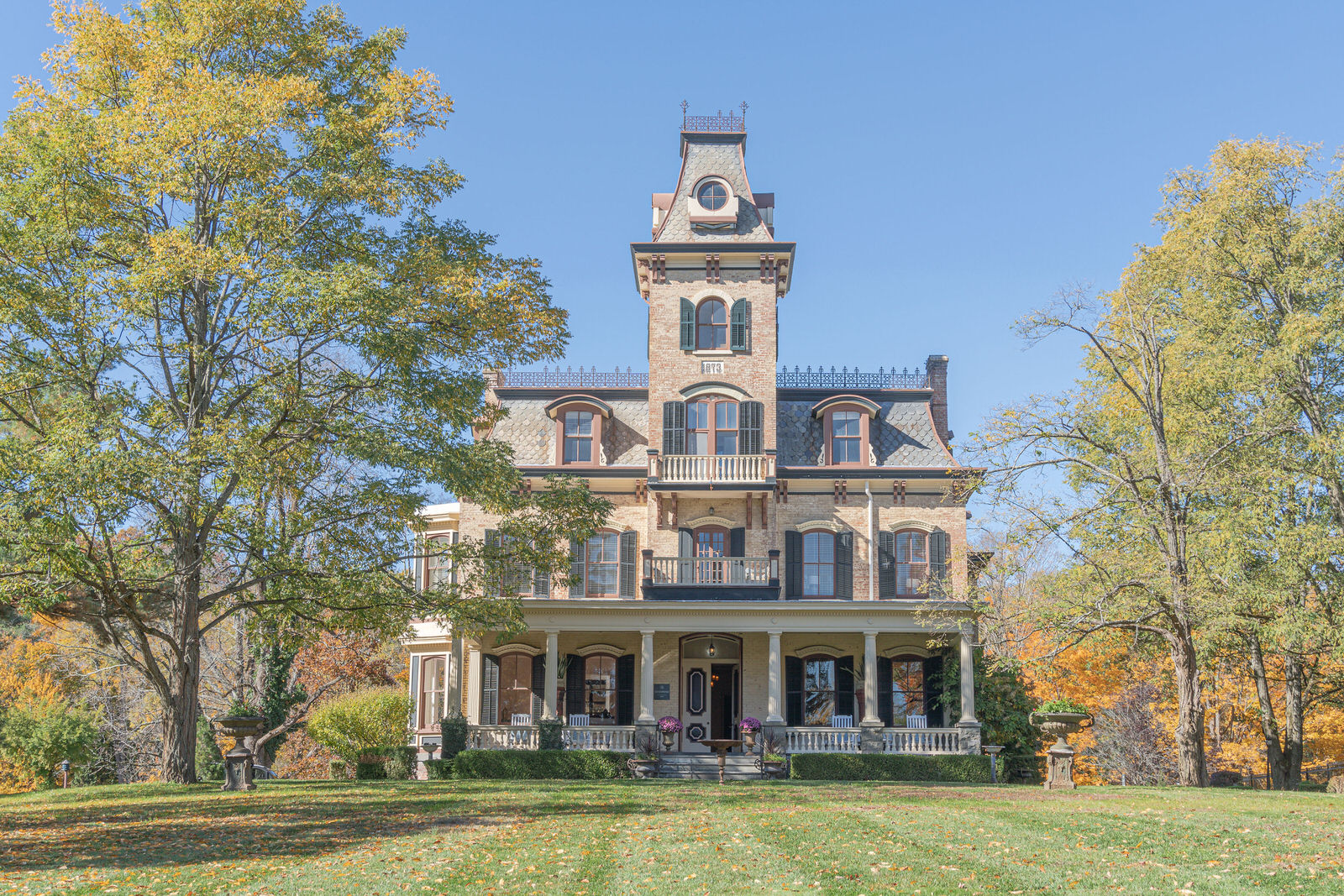 Edgewood Mansion exterior