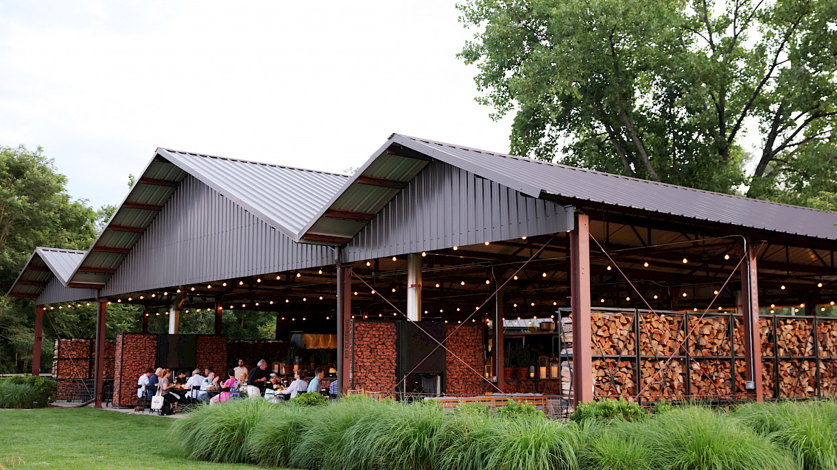 Interior photo of Edgewood Mansion restaurant in Kingston, NY